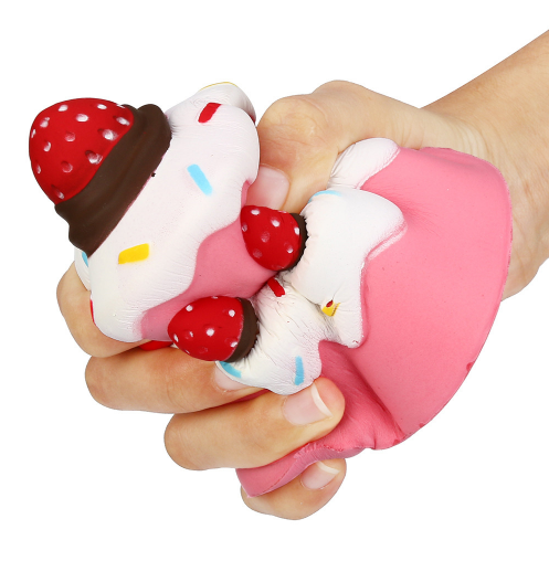 Squishy Slow-Rise PU Strawberry Layer Cake Toy